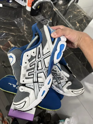 asics nimbus 9