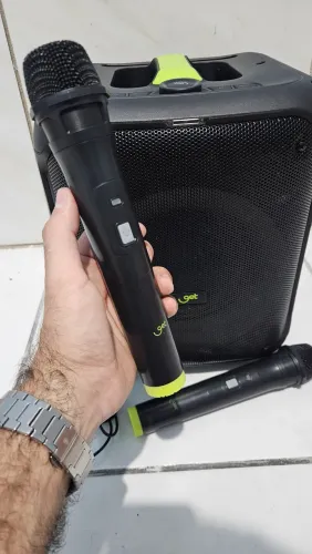 Caixa de som com 2 Microfones GT CUBE 2 250W Nova com Nota fiscal