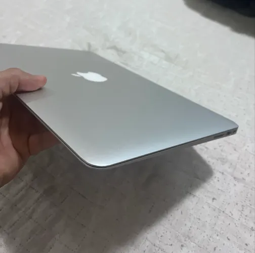 MacBook Air 2017 EXCELENTE ESTADO