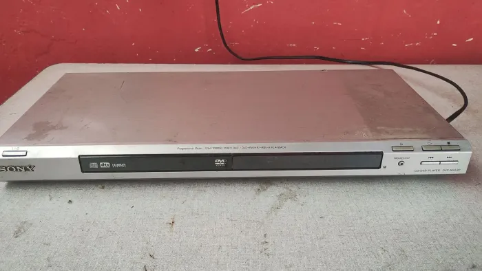 Dvd raridade Sony funcionando perfeitamente não tem controle 170 reais 