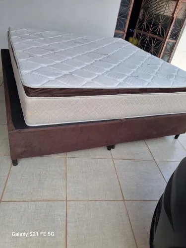 Cama Box super King size colchão molas enssacadas semi nova Entrego