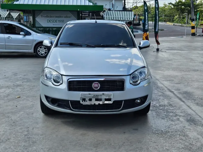 Fiat Siena Essence 1.6 Flex 16V 4P 2012