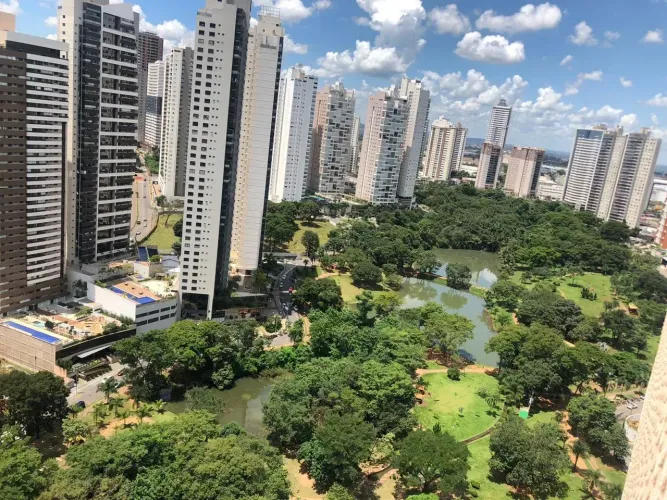 Apartamento, 4 suítes, 266 m2, Frente ao Parque Flamboyant, Sol da manha