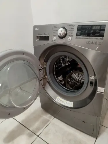 Máquina lava e seca lg