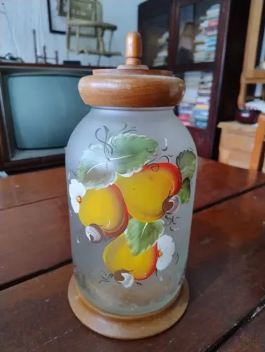 POTE ANTIGO DE VIDRO COM TAMPA E BASE DE MADEIRA