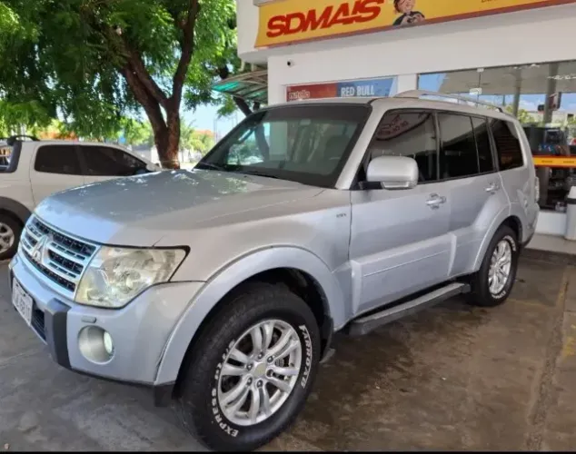 Mitsubishi Pajero HPE Full 3.2 4X4 T.i.dies. 5P AUT 2010