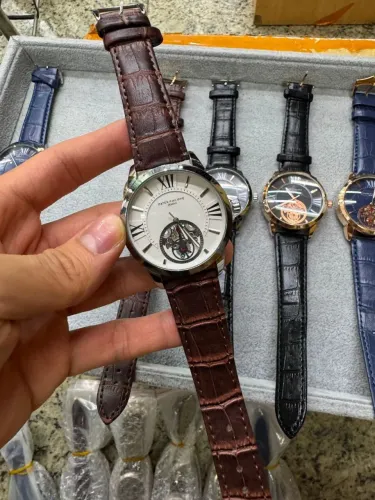 Relógio de pulso pulseira em couro, semi automático, várias cores disponíveis 