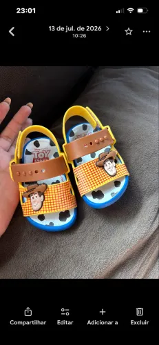 Sandália infantil tamanho 17/18