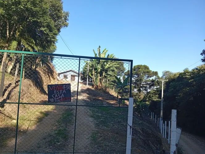 Vende-se chácara