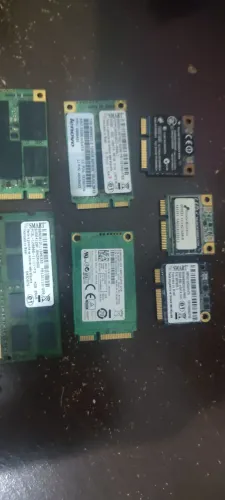 Lote de peças de informática com defeito