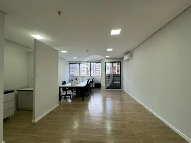 Sala comercial para alugar no UNION TOWER, Curitiba