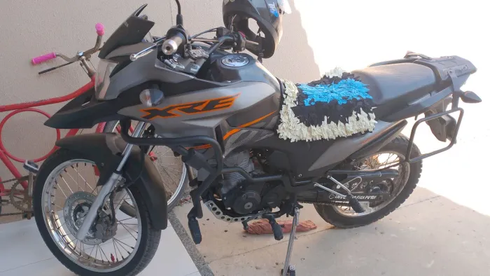 Vendo XRE 190 estado de zero *