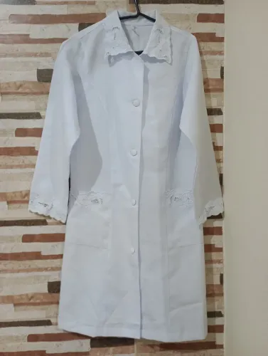 Jaleco branco bordado 