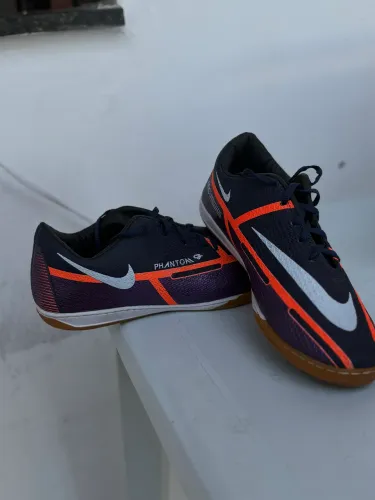 chuteira nike usada uma vez