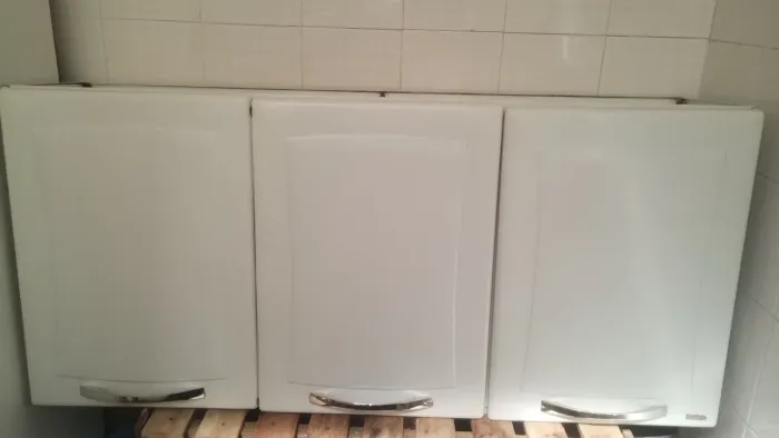 Armário aéreo três portas em aço Itatiaia!
