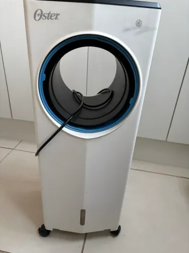 Climatizador de Ar Oster Portátil 4 em 1 - Branco | 110V
