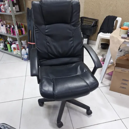 VENDO CADEIRA PARA ESCRITÓRIO