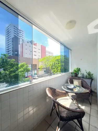 Apartamento á venda tem 120 metros quadrados com 4 quartos em Madalena - Recife - PE