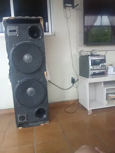 Caixa de som automotivo completa