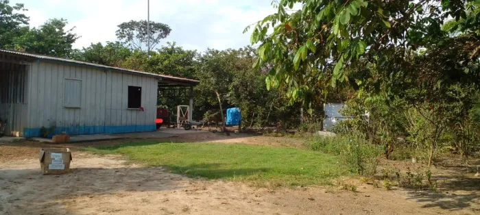 Vende-se sítio 100x250 (Aceitamos propostas)