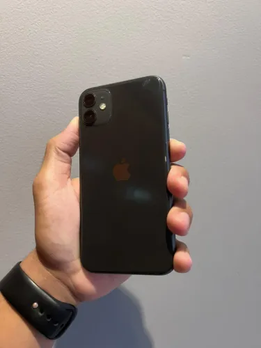 iPhone 11 - 128GB ?73%