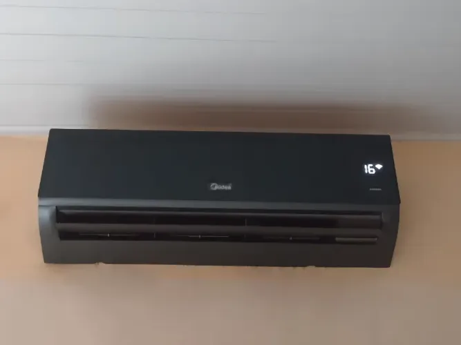 Ar Condicionado Split Inverter 18000 BTU Black Edition Midea - 220V