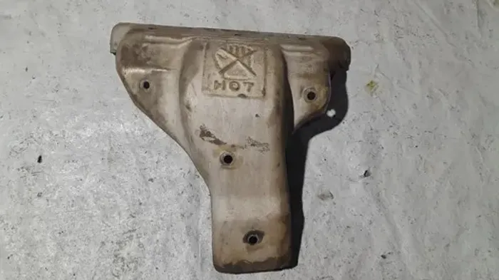 Defletor Coletor De Escapamento Mazda 626 1992 A 1997 
