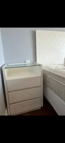 MESA DE CABECEIRA