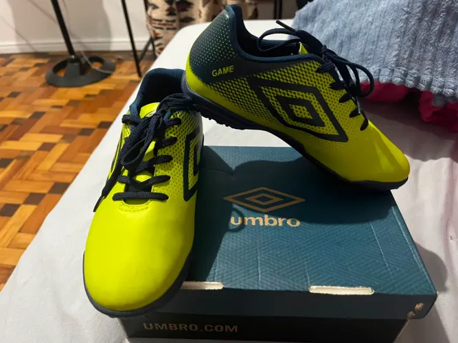 Chuteira Umbro Game Jr