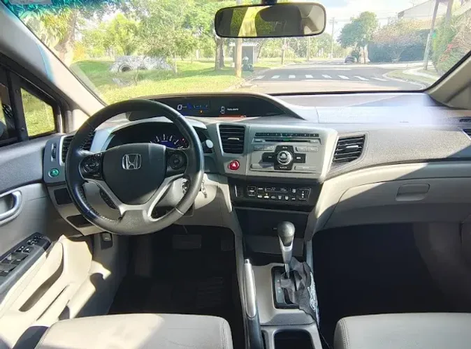 Honda Civic Sedan LXR 2.0 Flexone 16V Aut. 4P 2014