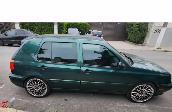 Volkswagen Golf GLX 2.0 4P 1997