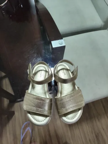 Sandália feminina infantil tamanho 26 