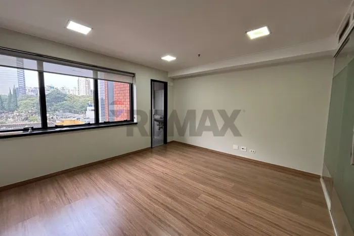 Aluguel - Conjunto Comercial de 32 m² na Av. Angélica Higienópolis