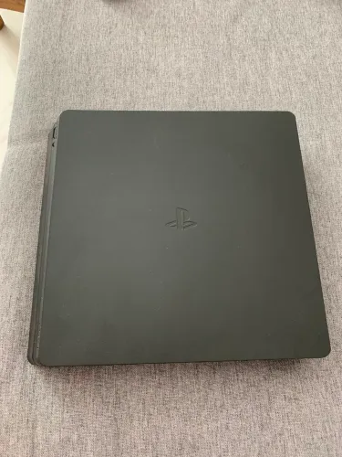 PLAYSTATION 4 SLIM DESBLOQUEADO
