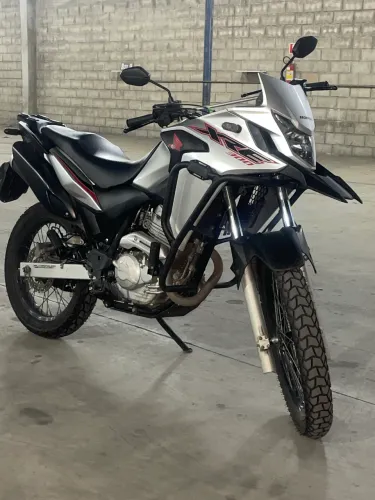 Xre 300 2020 muito nova 