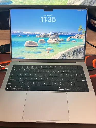 MacBook Pro M3 