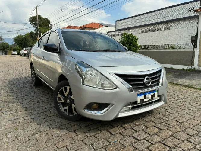 Nissan Versa Unique 1.6 16V Flex 4P Mec. 2016