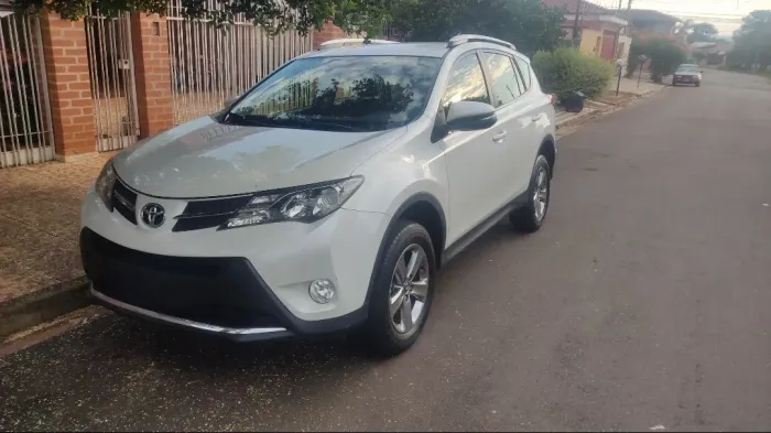 Toyota RAV4 2.0 Top 4X2 16V Aut. 2015