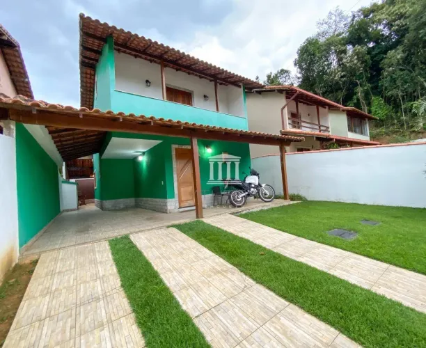 Casa com 3 dormitórios à venda, 120 m² por R$ 890.000,00 - Prata - Teresópolis/RJ