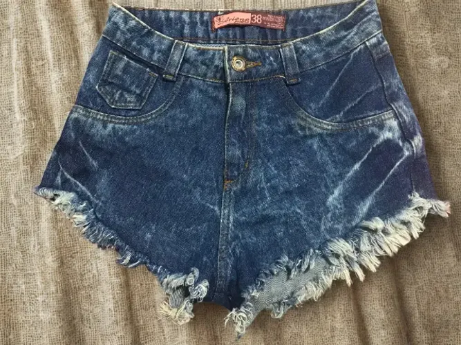 shorts jeans rasgado m (38) (ariene jeans)
