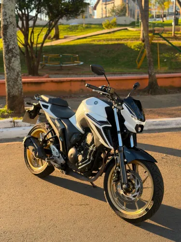 Linda Fazer 250 estado OKM apenas 3.500 km 