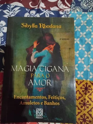 Livro magia cigana para o amor