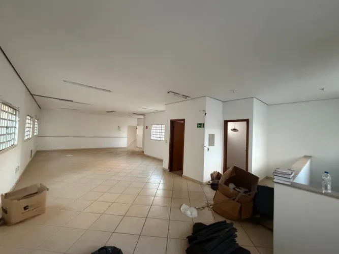 Imóvel comercial no bairro martins 10 salas