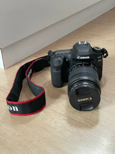 Câmera Fotográfica Canon 80D