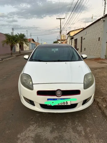 Fiat Bravo Sporting 1.8 Dualogic Flex 16V 5P 2013