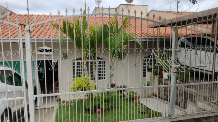 Casa com 3 dormitórios à venda, 111 m² por R$ 270000,00 - Conjunto Semíramis Barros Braga
