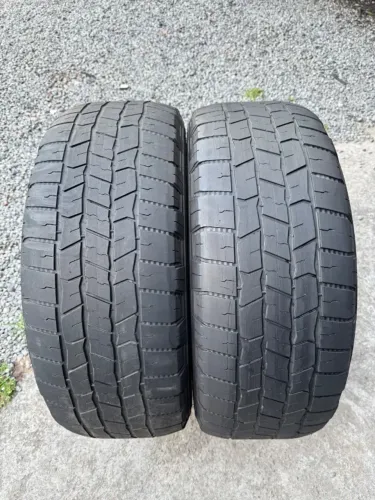 Pneu 265/60r18 Michelin ltx trail - meia vida - R$ 600 par 