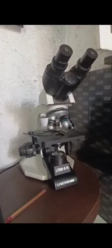 Microscópio Biológico Binocular Laborcare NOVO