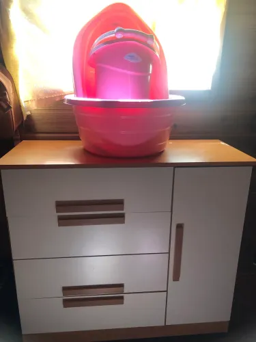 Kit cômoda + kit banheira balde bacia bebê