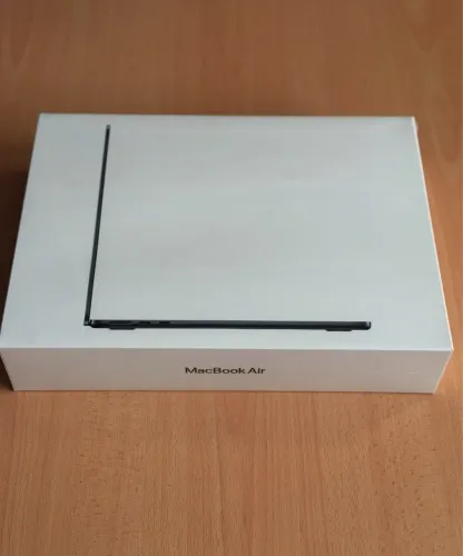 MacBook Air M4 13.6 2025 24GB/ 512SSD